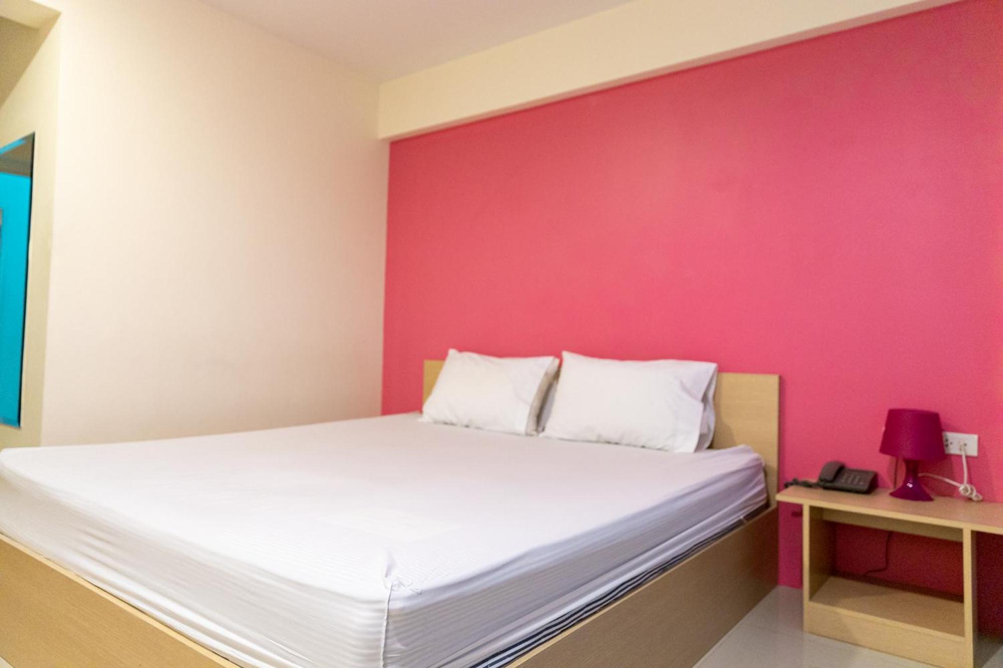 Sixty Star Love Place Hotel 방콕 외부 사진